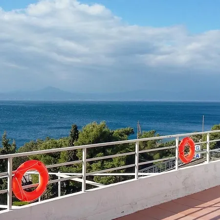 Huge Terrace & View Flat 루트라키